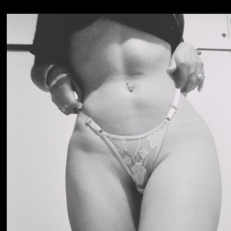 Foto desnuda filtrada de OnlyFans de Mica