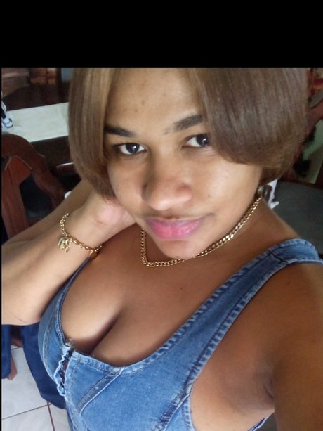 Foto desnuda filtrada de OnlyFans de Ruth Esther