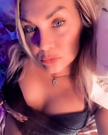 Miss Ginni