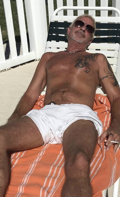 Foto desnuda filtrada de OnlyFans de Jon