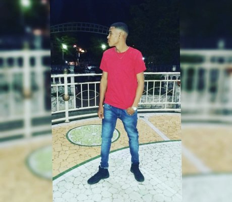 Foto desnuda filtrada de OnlyFans de Joel Lpez