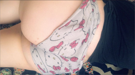 Foto desnuda filtrada de OnlyFans de Snow Bunny