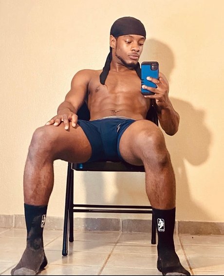 Foto desnuda filtrada de OnlyFans de Bennoye