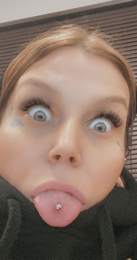 Foto desnuda filtrada de OnlyFans de Bella Roze