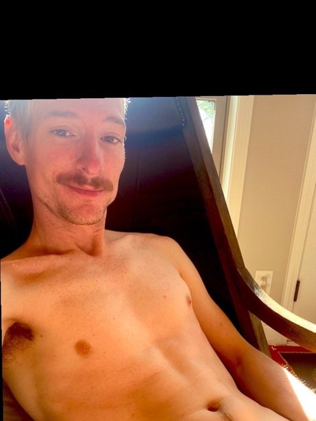 Foto desnuda filtrada de OnlyFans de Joshua Oaks