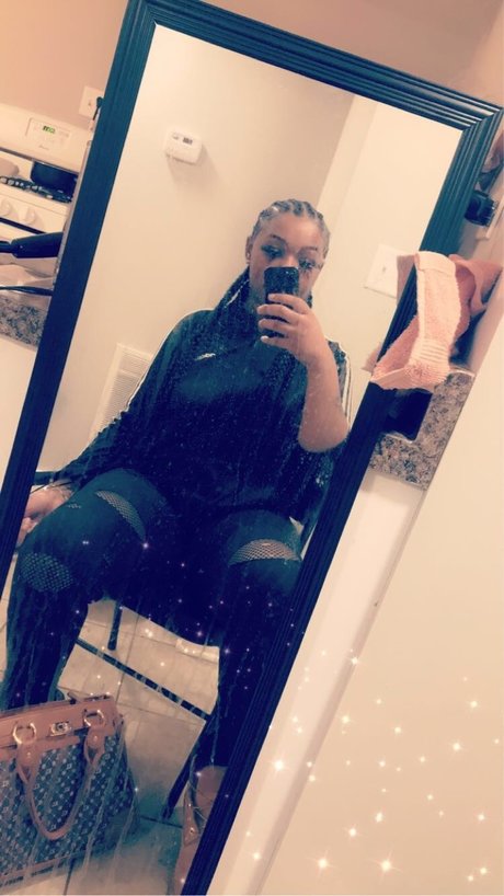 Foto desnuda filtrada de OnlyFans de Creamyy Kai 