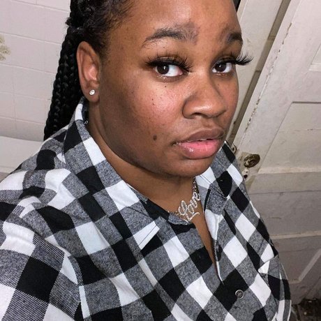 Foto desnuda filtrada de OnlyFans de Lashonda Ebo