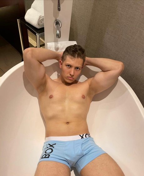 Foto desnuda filtrada de OnlyFans de Nicolasferringtonfree