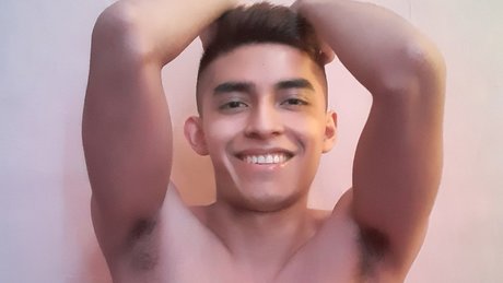 Foto desnuda filtrada de OnlyFans de Nicolas Farfan