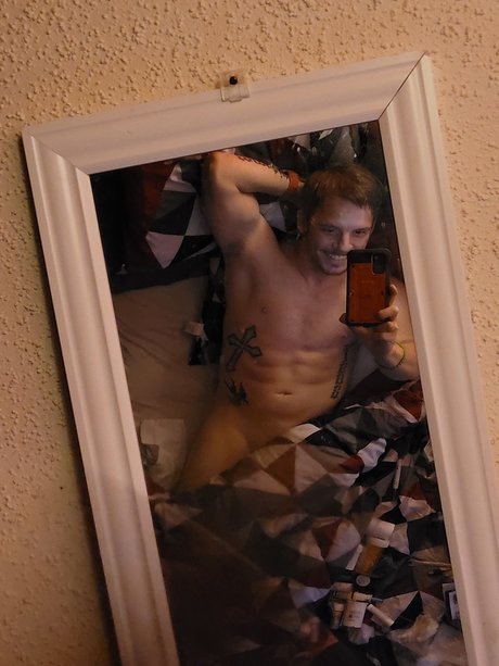 Foto desnuda filtrada de OnlyFans de Klaus