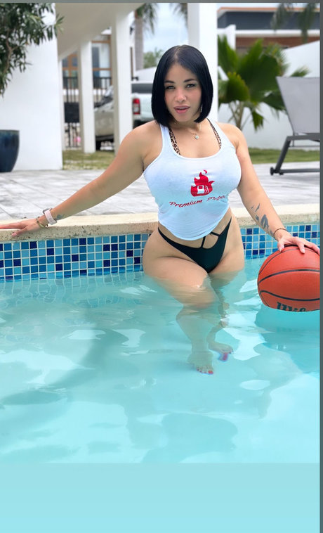 Foto desnuda filtrada de OnlyFans de The Official Premium Lifestyle