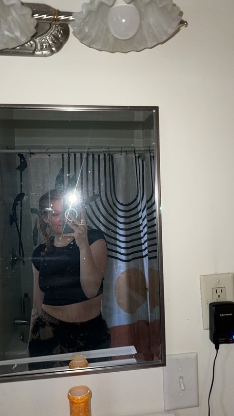 Foto desnuda filtrada de OnlyFans de Nevaeh Ostrander
