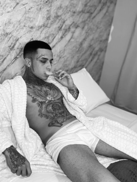 Foto desnuda filtrada de OnlyFans de Henriger Gabriel