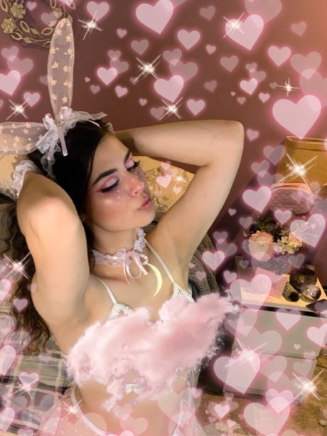 Foto desnuda filtrada de OnlyFans de  Cum Queen