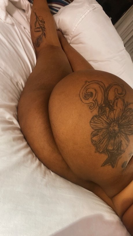 Foto desnuda filtrada de OnlyFans de Bella Rose 