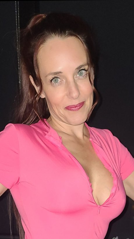 Foto desnuda filtrada de OnlyFans de Hotwifeinok