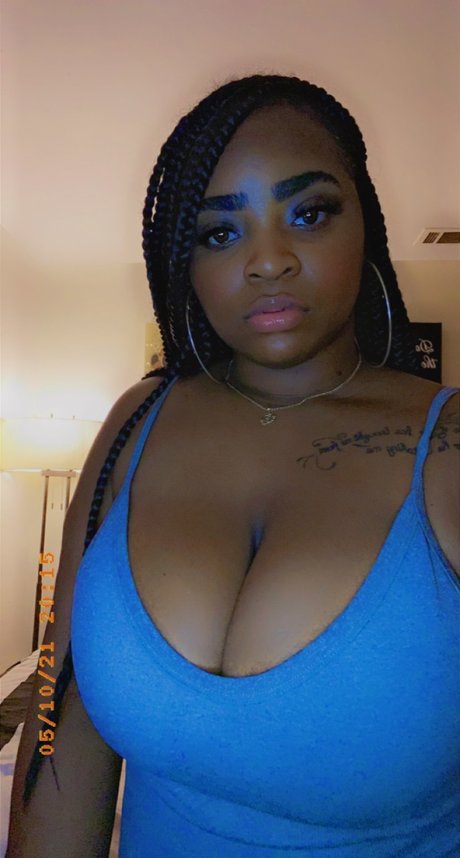 Nikkie Dior