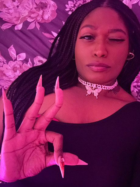 Nikki Waves