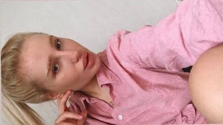 Foto desnuda filtrada de OnlyFans de Nikki Lips