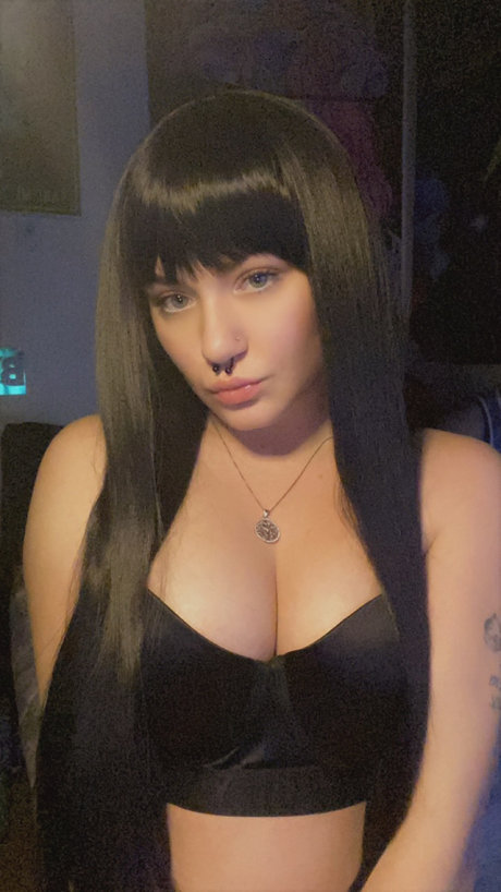Foto desnuda filtrada de OnlyFans de Lilith Roxiexxx