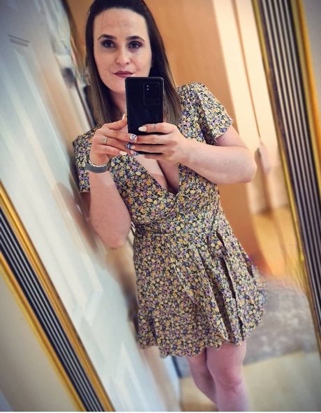 Foto desnuda filtrada de OnlyFans de Feet Asmr By Nicolle