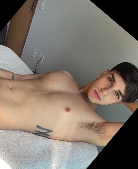 Foto desnuda filtrada de OnlyFans de Caio 