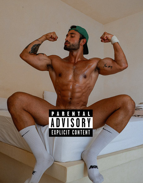 Foto desnuda filtrada de OnlyFans de Nicolas Esteban