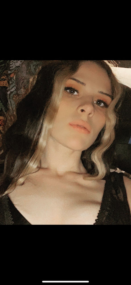 Foto desnuda filtrada de OnlyFans de Daddysdevil