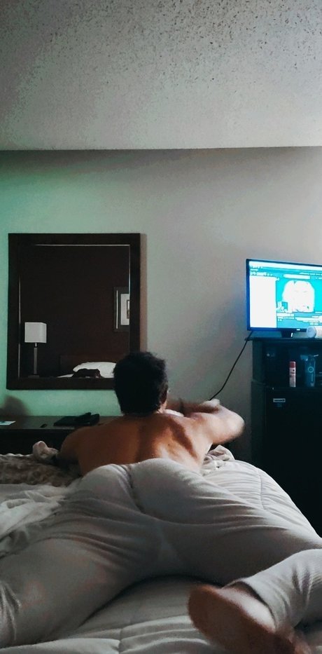 Foto desnuda filtrada de OnlyFans de 80am