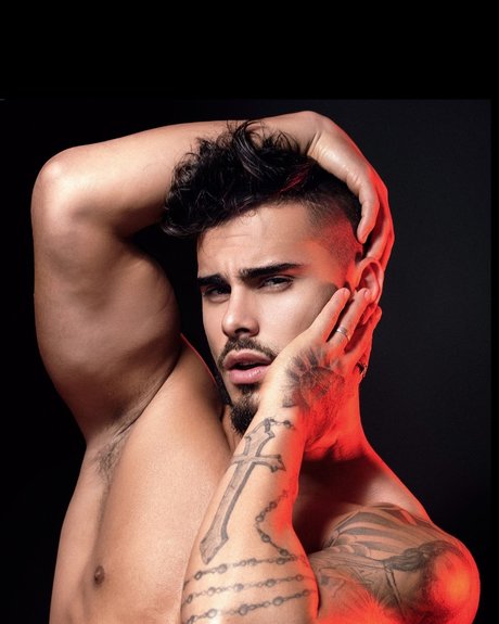 Foto desnuda filtrada de OnlyFans de Alexis Descalzo Castro