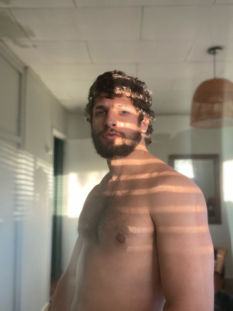 Foto desnuda filtrada de OnlyFans de Shamu Azizam