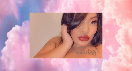 Foto desnuda filtrada de OnlyFans de Pound Cake 
