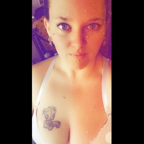 Foto desnuda filtrada de OnlyFans de Roxy Stark