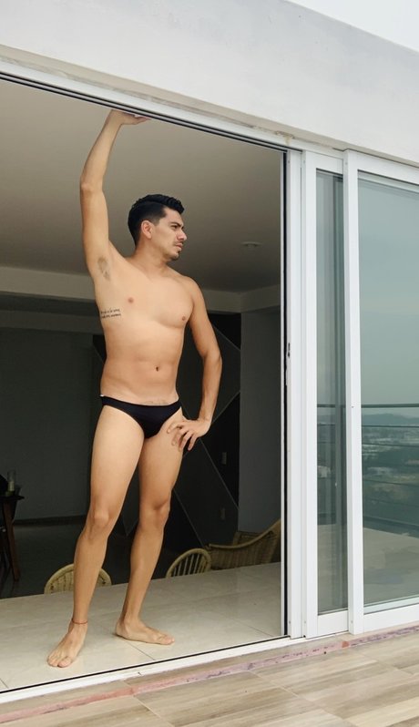 Foto desnuda filtrada de OnlyFans de Alexis Rey