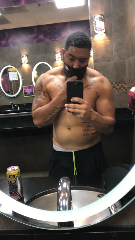 Foto desnuda filtrada de OnlyFans de Nixxxest