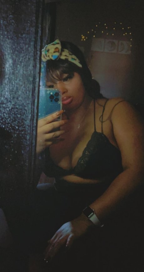 Foto desnuda filtrada de OnlyFans de Buttercup 