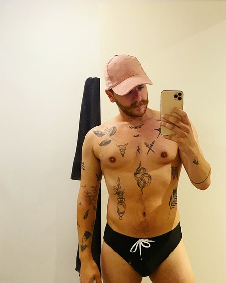 Foto desnuda filtrada de OnlyFans de Ben