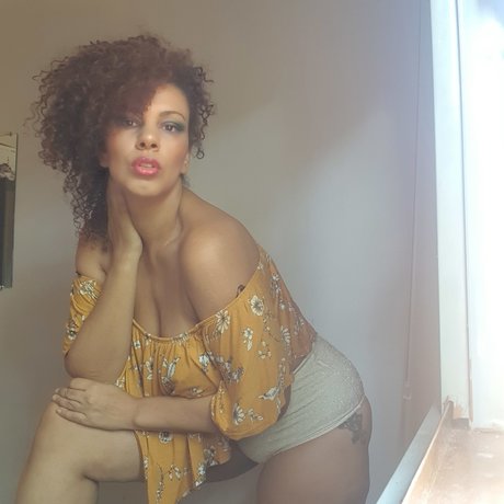 Foto desnuda filtrada de OnlyFans de Nina Sanctos