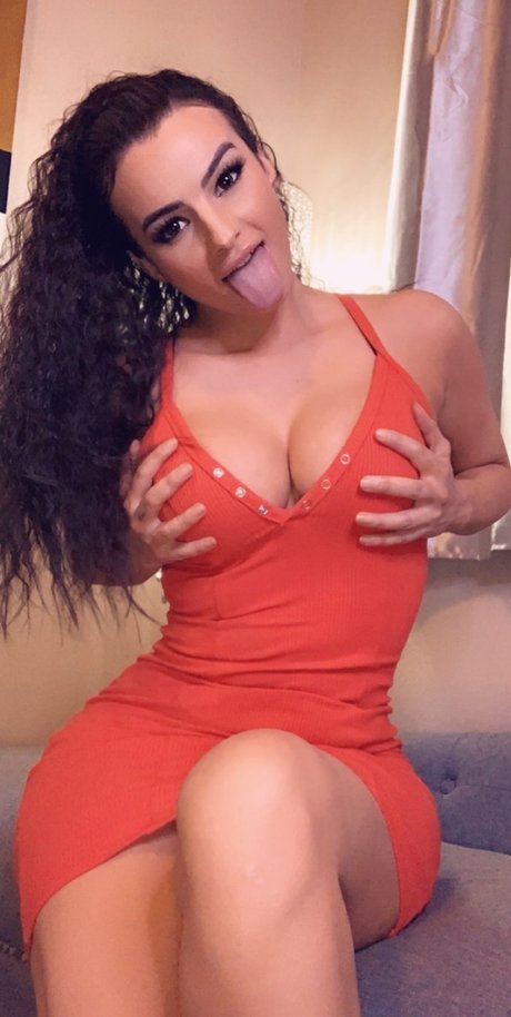 Foto desnuda filtrada de OnlyFans de Creamy Rose