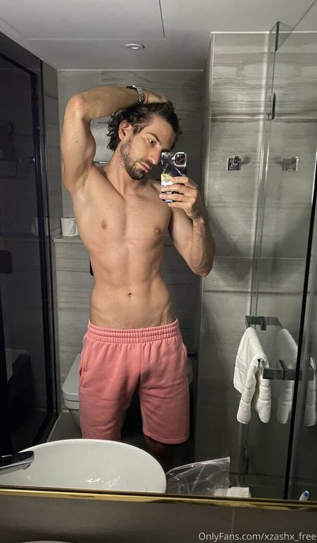 Foto desnuda filtrada de OnlyFans de Xzashxfree