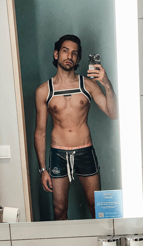 Foto desnuda filtrada de OnlyFans de Xzashxfree