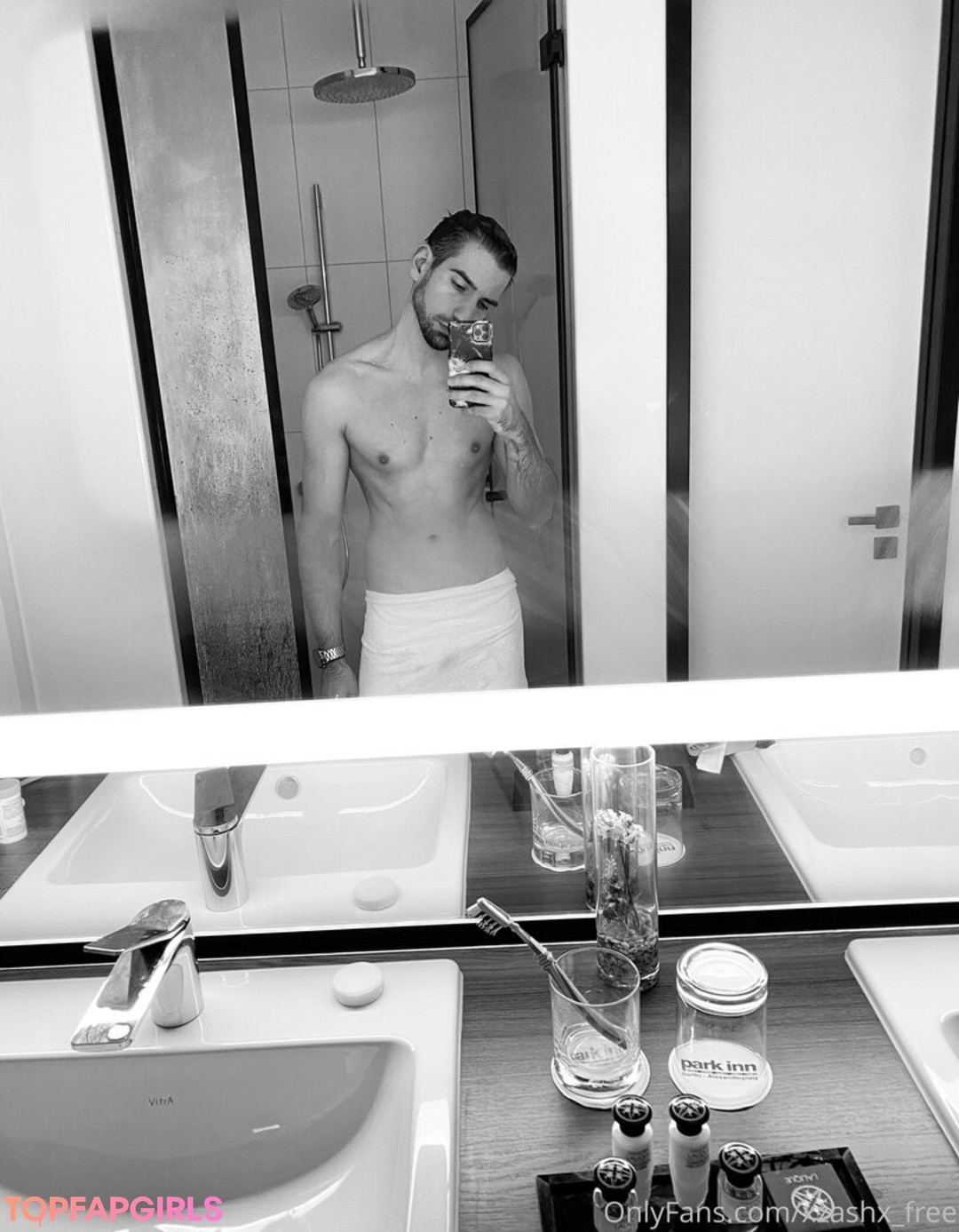 Foto desnuda filtrada de OnlyFans de Xzashxfree #4 Foto desnuda filtrada de OnlyFans de Xzashxfree #4