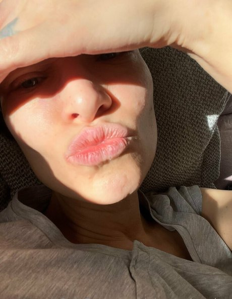 Foto desnuda filtrada de OnlyFans de Daisyvanheyden