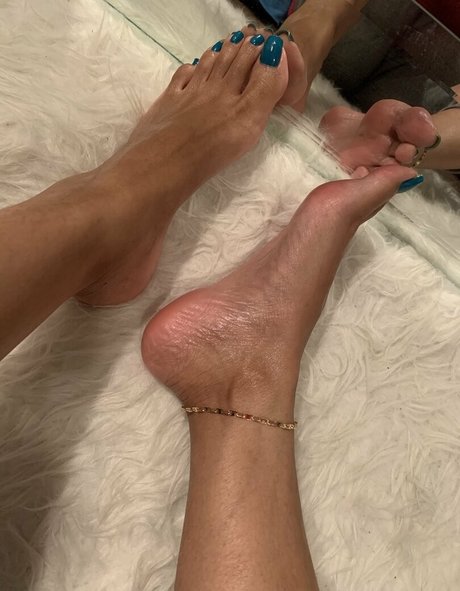 Pujaprettyfeet