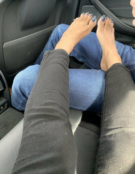Pujaprettyfeet