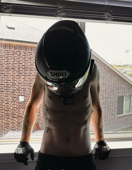 Foto desnuda filtrada de OnlyFans de Nathantroy3