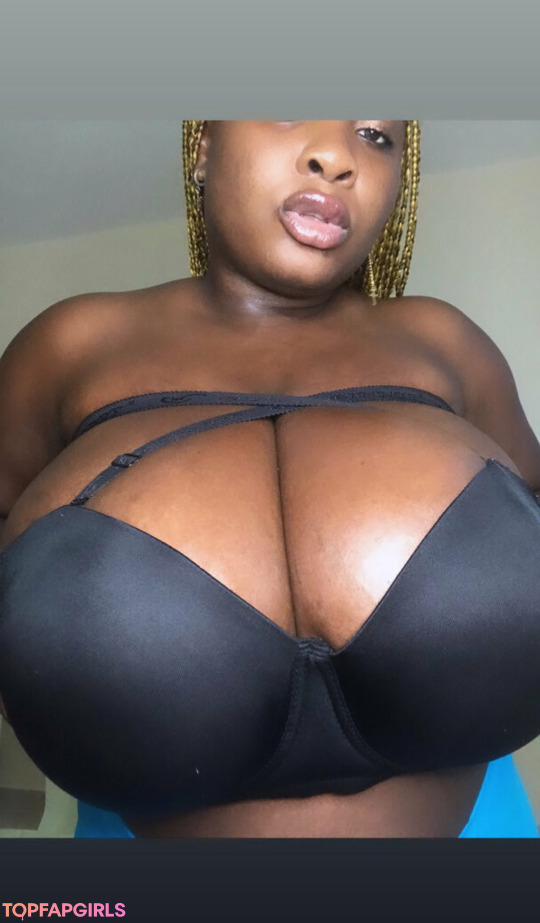 Foto desnuda filtrada de OnlyFans de Queendiamond #26 Foto desnuda filtrada de OnlyFans de Queendiamond #26