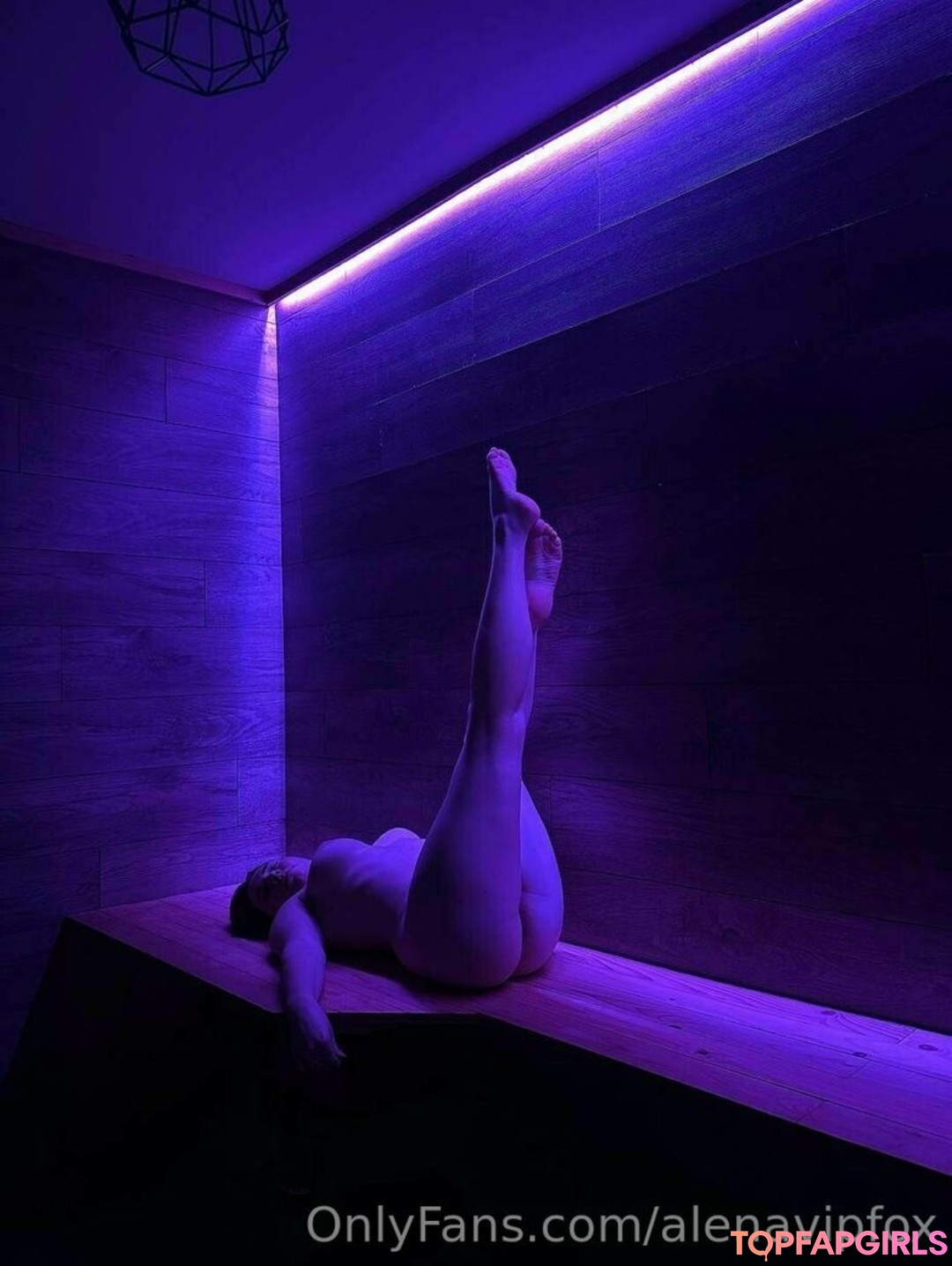 Foto desnuda filtrada de OnlyFans de Alenavipfox #2 Foto desnuda filtrada de OnlyFans de Alenavipfox #2