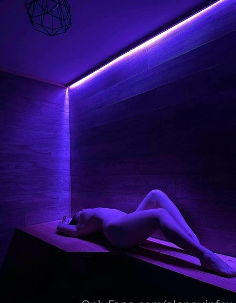 Foto desnuda filtrada de OnlyFans de Alenavipfox