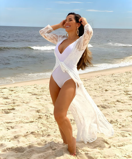 Isabele Benito
